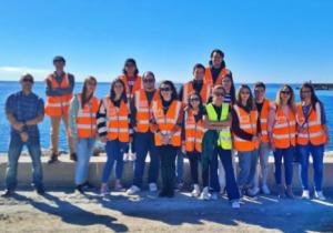 Estudiantes de Comercio Internacional, de Macael, visitan el Puerto de Almería