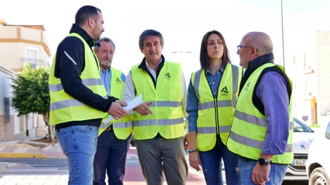 Cortés visita el inicio de las obras del Bulevar de Puente del Río