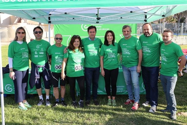 Cientos de ejidenses se ponen en marcha contra el cáncer