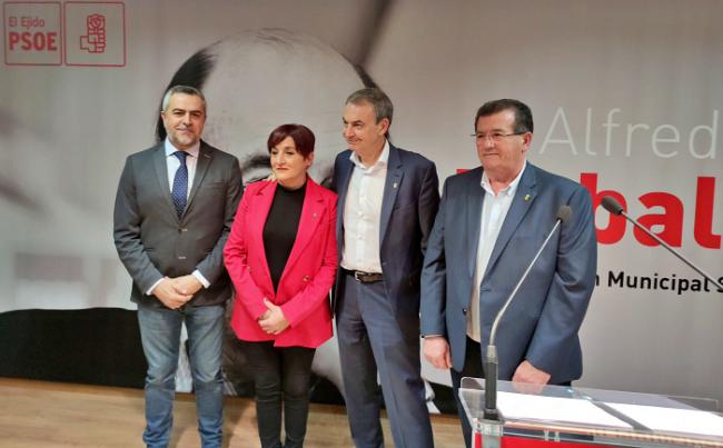 Zapatero destaca la convivencia en El Ejido en la última década... con el PSOE en la oposición