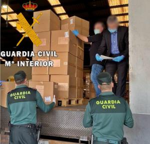 Guardia Civl reparte mascarillas contra el #COVID19 en 67 pueblos