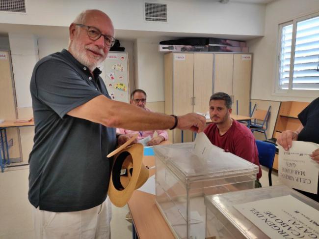 23J: El candidato de Sumar vota en Cabo de Gata