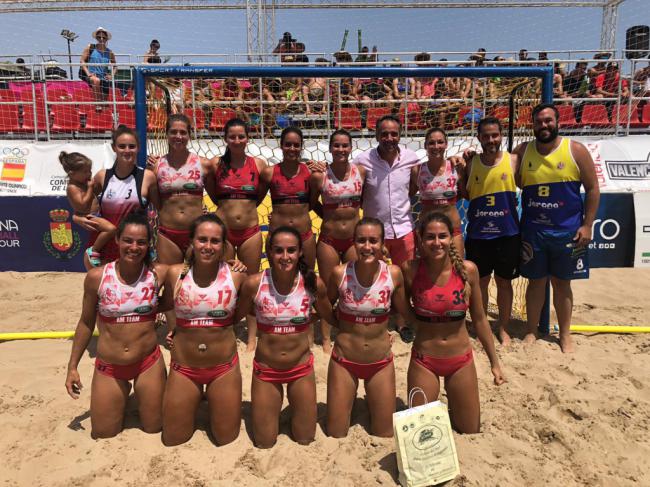 El AM Team Almería de balonmano playa se alza con el campeonato Arena 1000 de Valencia