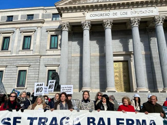 Manifestación en Madrid por la defensa de la playa de Balerma