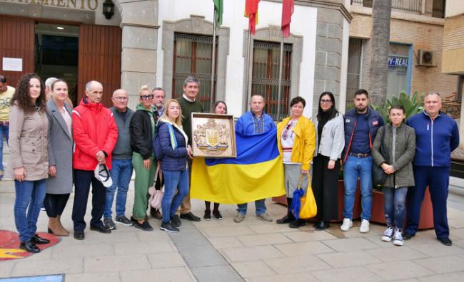 Adra guarda silencio en apoyo al pueblo ucraniano