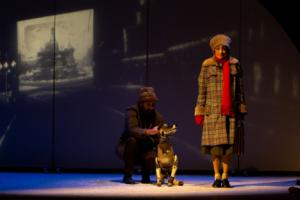 Teatro, títeres y proyecciones se dan la mano en ‘Laika’