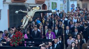 Crespo participa en el Santo Viacrucis de las cofradías de Adra