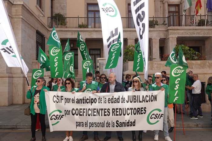 CSIF reclama la jubilación anticipada voluntaria para sanitarios