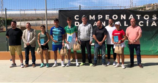 Candela Yécora y Pablo Hermoso se proclaman campeones de Andalucía Junior 2023