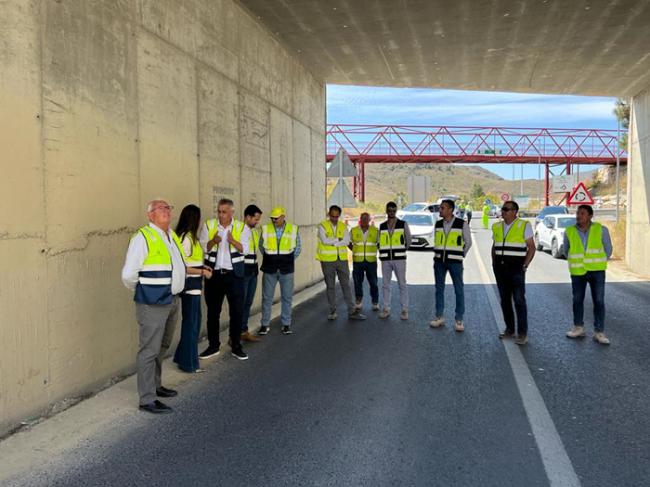 Cortes de tráfico puntuales en las obras del ramal 56 de la carretera A-344 en Olula del Río