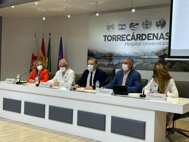 El Hospital Torrecárdenas da la bienvenida a sus 80 nuevos residentes