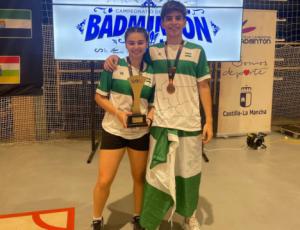 Dos deportistas de la EDM Mercapinturas acuden a la Selección Española de Bádminton