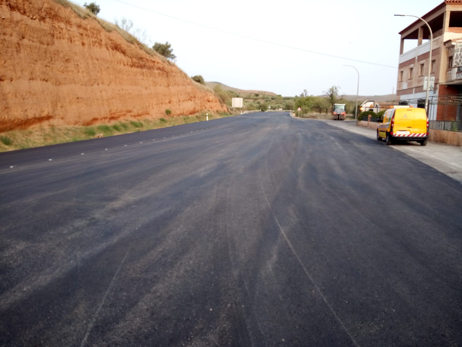 Cortes puntuales por refuerzo del firme en varios tramos de carretera en Doña María y Tabernas
 