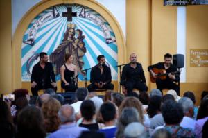 La Plaza de San Roque se llena con más de 600 personas en la última noche de Plazeando