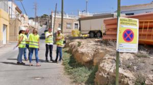 Adra continúa mejorando las infraestructuras hídricas en la calle Escolares