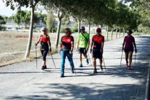 Marcha nórdica en el Parque del Andarax en la Semana de la Movilidad