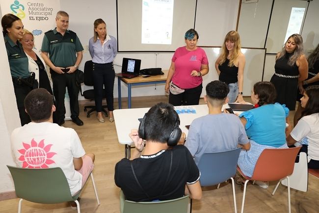 El IMD colabora con la Guardia Civil en un torneo solidario de pádel