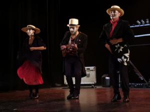 ‘Lady Mambo’ y sus acompañantes avivan las emociones