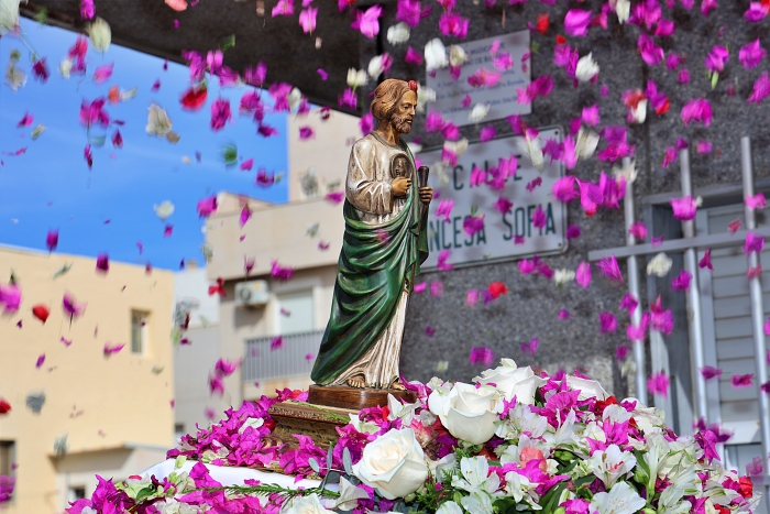 Balerma honra a San Judas Tadeo con la misa y procesión de su imagen