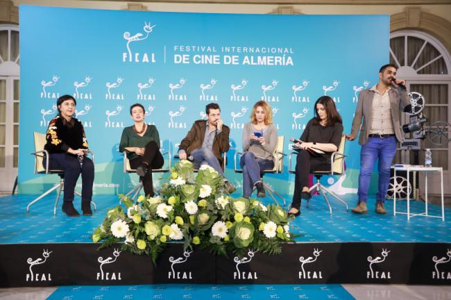 La mesa redonda Movistar+ aborda la ya inexistente frontera entre cine y series