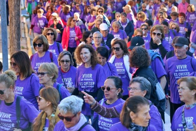 Centenares de ejidenses en la Ruta Urbana contra la violencia machista