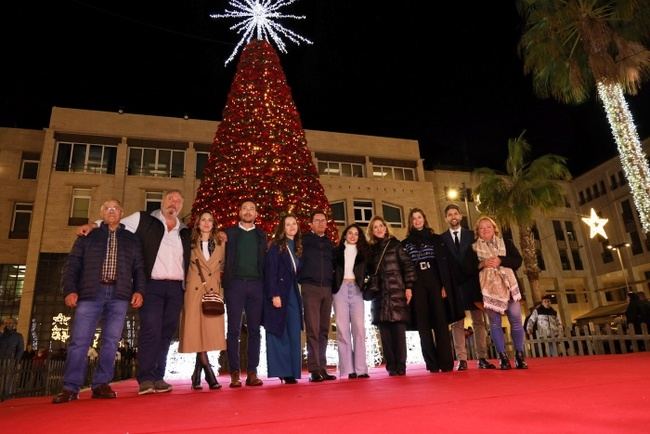 Impresionante ornamentación navideña en El Ejido