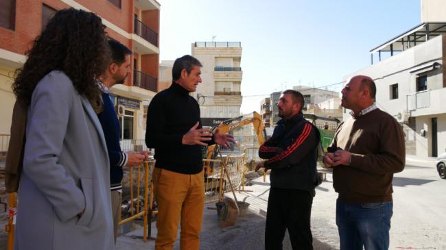 A “muy buen ritmo” la reordenación de la Rambla de las Cruces de Adra