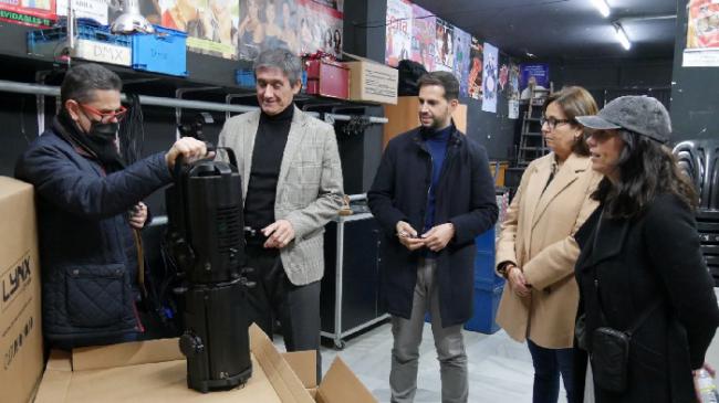 Continúa la modernizando el Auditorio Ciudad de Adra