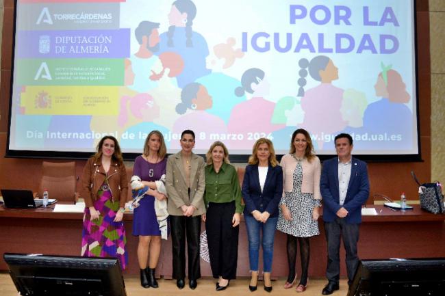 ‘Almería Unida por la Igualdad’ presenta su programa para el 8M