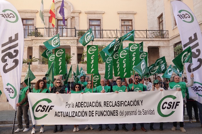 9.000 profesionales del SAS reclaman la actualización de sus funciones