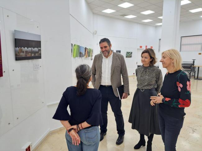 La Biblioteca Villaespesa acoge la exposición “FotoGráfica” de Eva Vidal