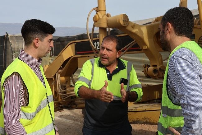 Se intensifica el mantenimiento en caminos rurales de El Ejido