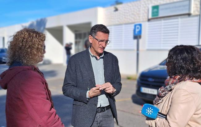 El PSOE pide al PP que favorezca la permanencia de especialistas en centros de educación especial