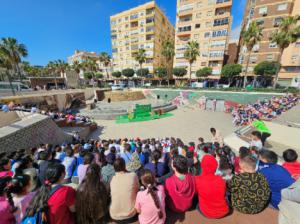 600 escolares celebran el Día del Libro en el Anfiteatro de la Rambla