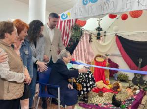 Adra celebra el cumpleaños de su usuaria más longeva de la Residencia