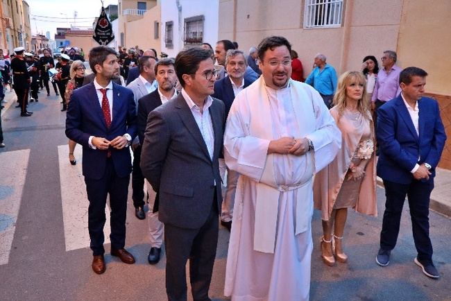 San Pancracio procesiona por las calles de Venta Carmona