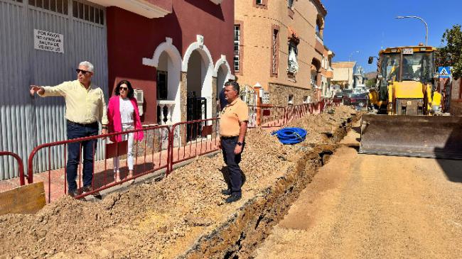 Mejoras en calles de Huércal de Almería con obras de renovación de redes