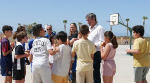 Manuel Cortés visita el CEIP Mare Nostrum tras las obras de mejora