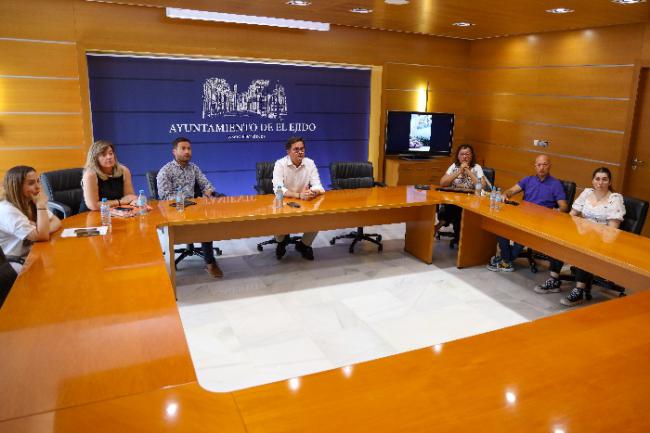 Reunión de colaboración entre Ayuntamiento y CECOUAL