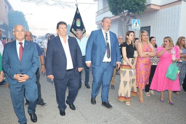 La procesión de la Virgen de Guadalupe pone el broche a las fiestas de Matagorda