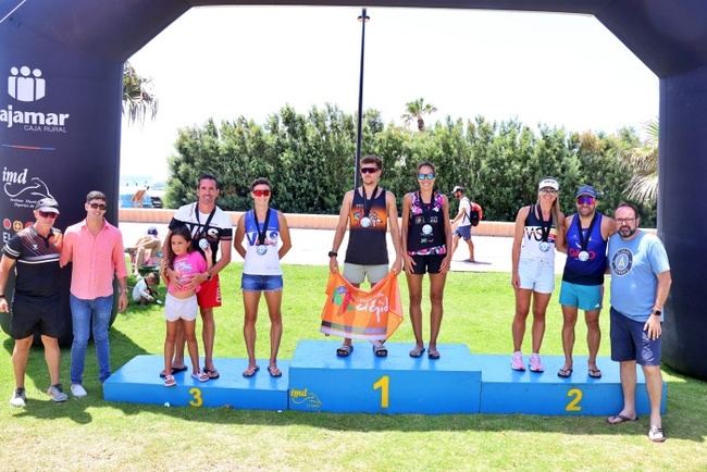 El deporte acuático llega a Almerimar con la celebración del III Acuatlón y la Travesía a Nado