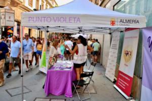 Ayuntamiento de Almería instala Puntos Violeta en la Feria