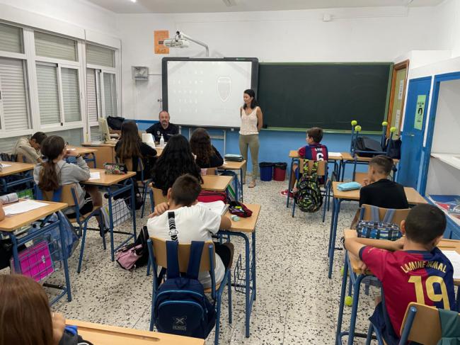 Adra lanza campaña contra el acoso escolar