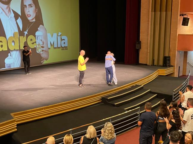 Ismael Lemais e Isita Díaz deslumbran en el Auditorio con humor familiar