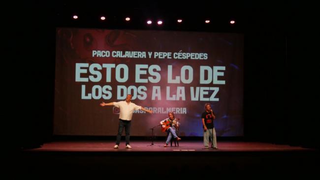 Paco Calavera y Pepe Céspedes llenan de humor el Auditorio Ciudad de Adra