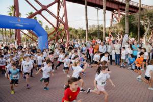 Más de 600 niños disfrutan de la Mini Desértica en Almería