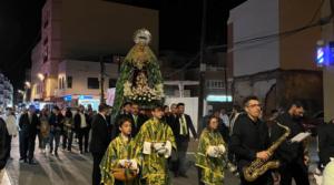 Las calles de Adra se llenan de Esperanza y Humildad