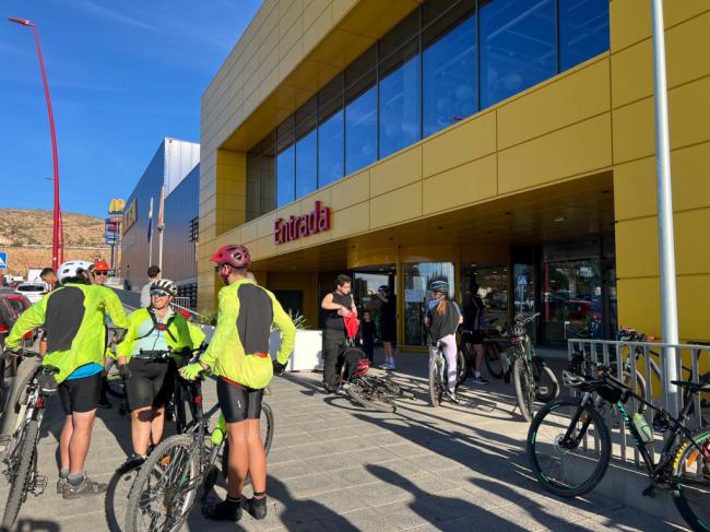 Los almerienses se familiarizan con el uso de la bicicleta en su movilidad urbana
 