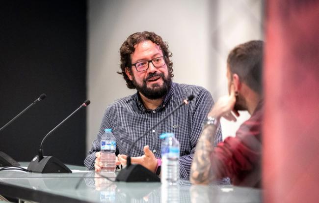 Javier M. Alcaraz publica biografía de Platero y Tú