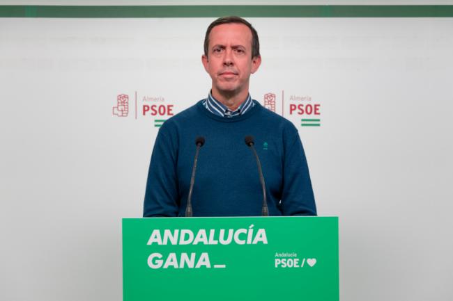 El PSOE ve “escandaloso” que haya 105.000 almerienses en lista de espera